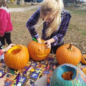 Meet your Posher, Laura